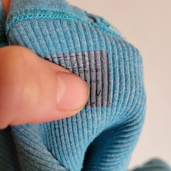 ATHLETA Racerback Athletic Tank Top Built in Bra Blue Medium - Picture 5 of 8